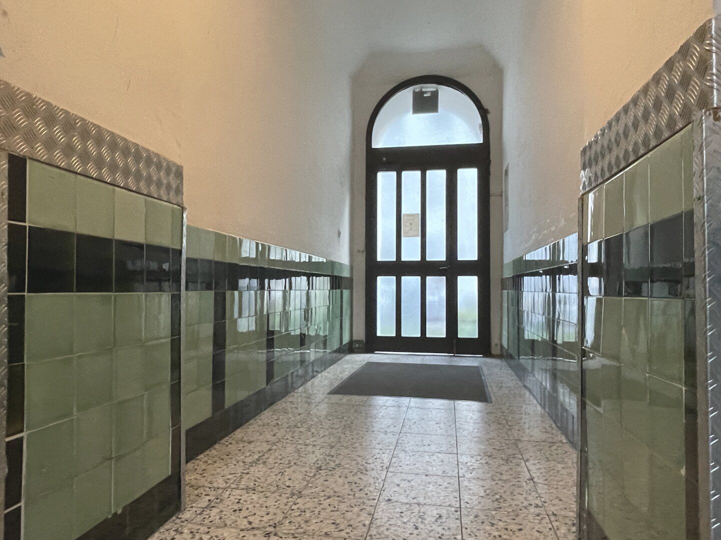 Charmante Altbauwohnung mit Potential