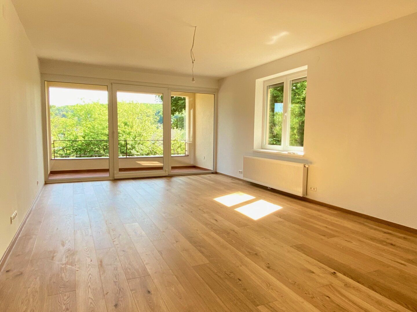 GRÜNBLICK DELUXE - WUNDERSCHÖN GENERALSANIERTES FAMILIENDOMIZIL MIT VIEL PLATZ ZUM LEBEN