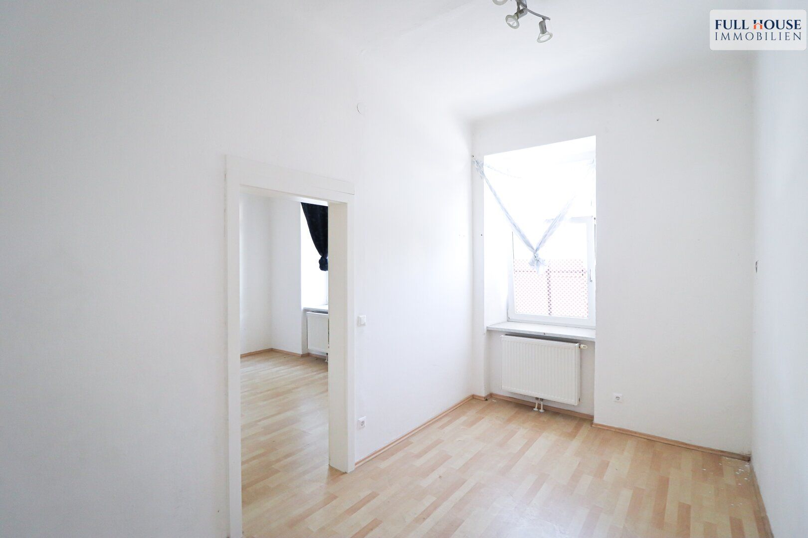 Zentrale, helle 3-Zimmer-EG-Wohnung - lichtdurchflutet und gut geschnitten (ID: K0411)