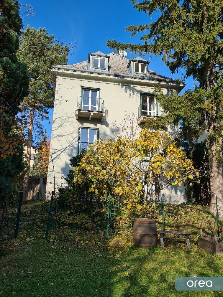 Charmantes Anwesen im Grünen mit Potential - PROVISIONSFREI: Befristeter Altbestand in exklusiver Döblinger Villenlage