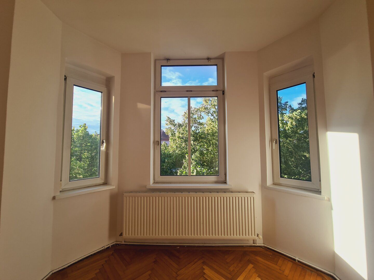 Altbau mit Weitblick | Vielfältige Nutzungsoptionen | U-Bahn