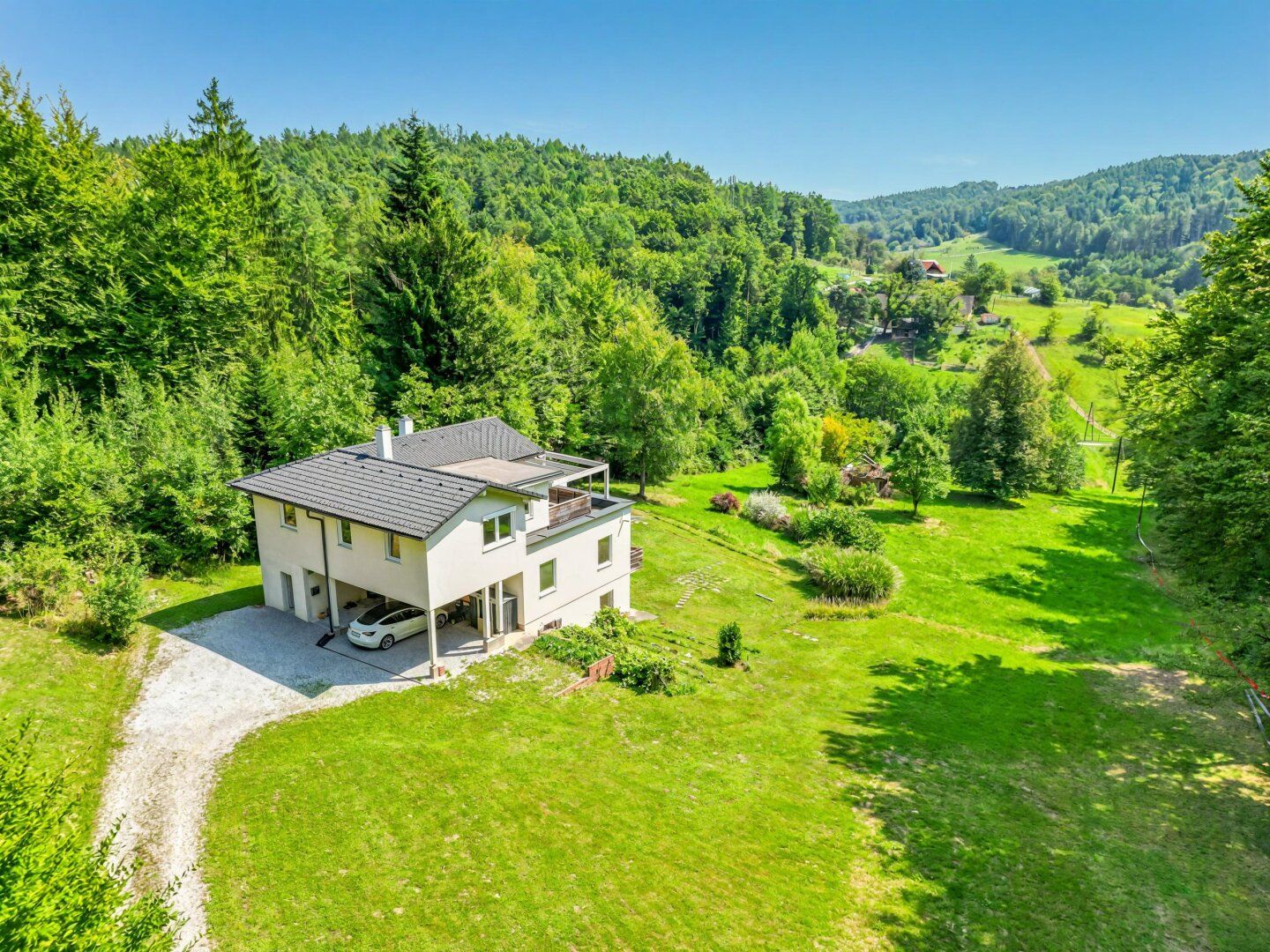 Alleinlage mit Weitblick an der Grazer Stadtgrenze - Ihr privates 9.400 m² Refugium in Ruhelage!