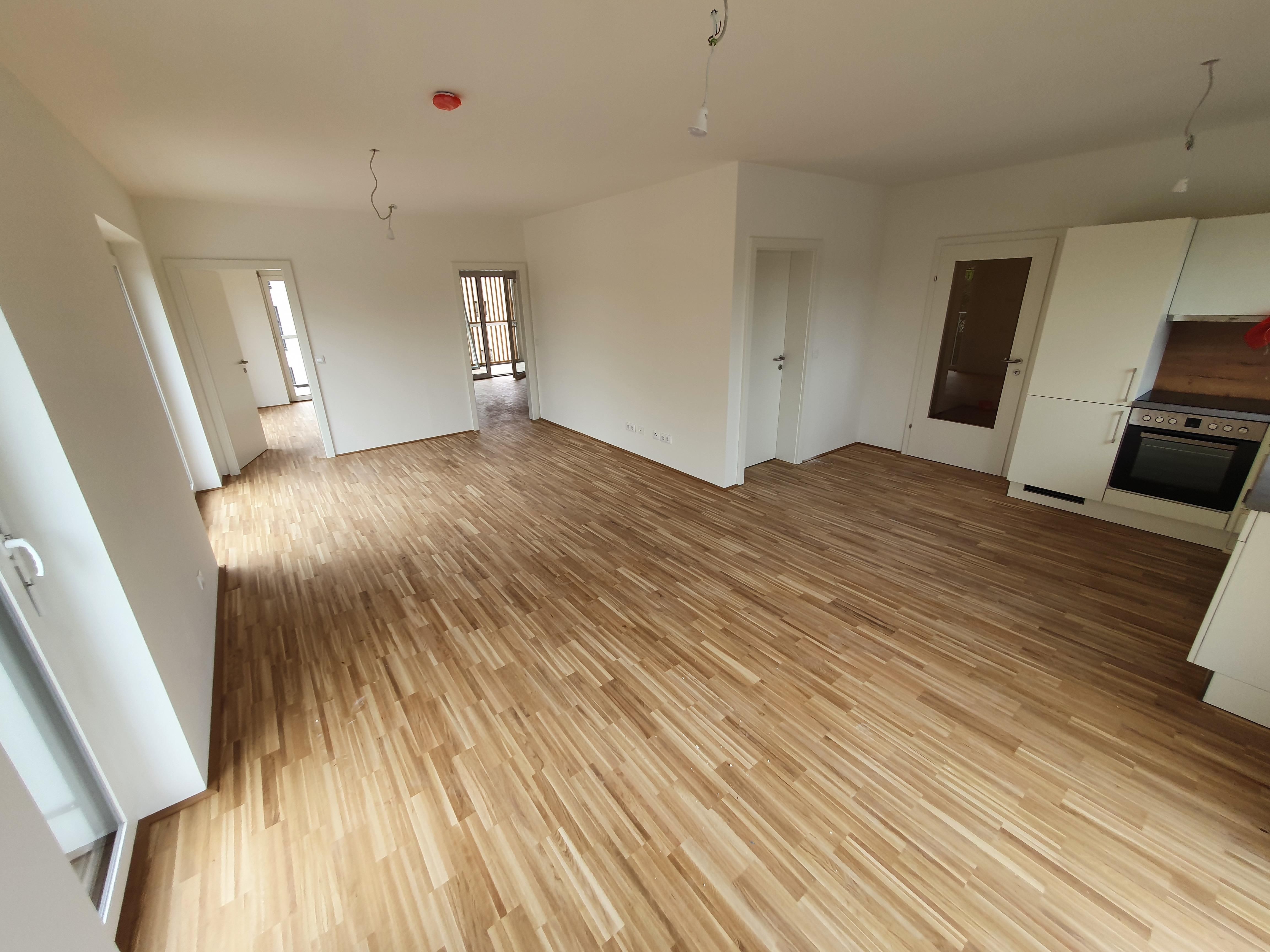 Neubauwohnung mit gefördertem Landesdarlehen und Balkon