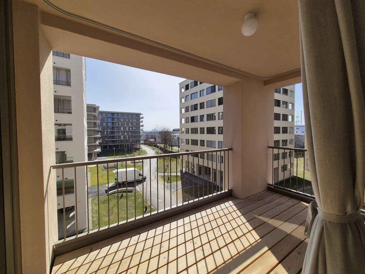 Lichtdurchflutete 3-Zimmer-Wohnung mit Loggia - sofort beziehbar!