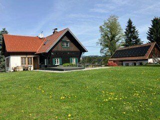 Ankommen & aufatmen - Ihr Rückzugsort mit Weinkeller, Swim-Spa und Panorama im steirischen Kirschendorf!