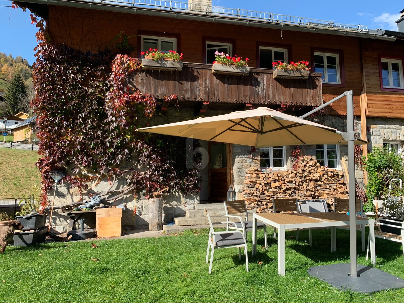 Preisreduktion! RUSTIKAL IN SUPER LAGE MIT GARTEN!