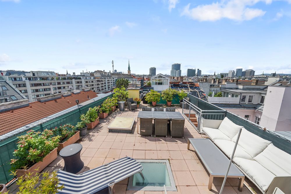 Wiener Skyline-Blick!  Großzügige Dachterrassenwohnung, Nähe Nestroyplatz