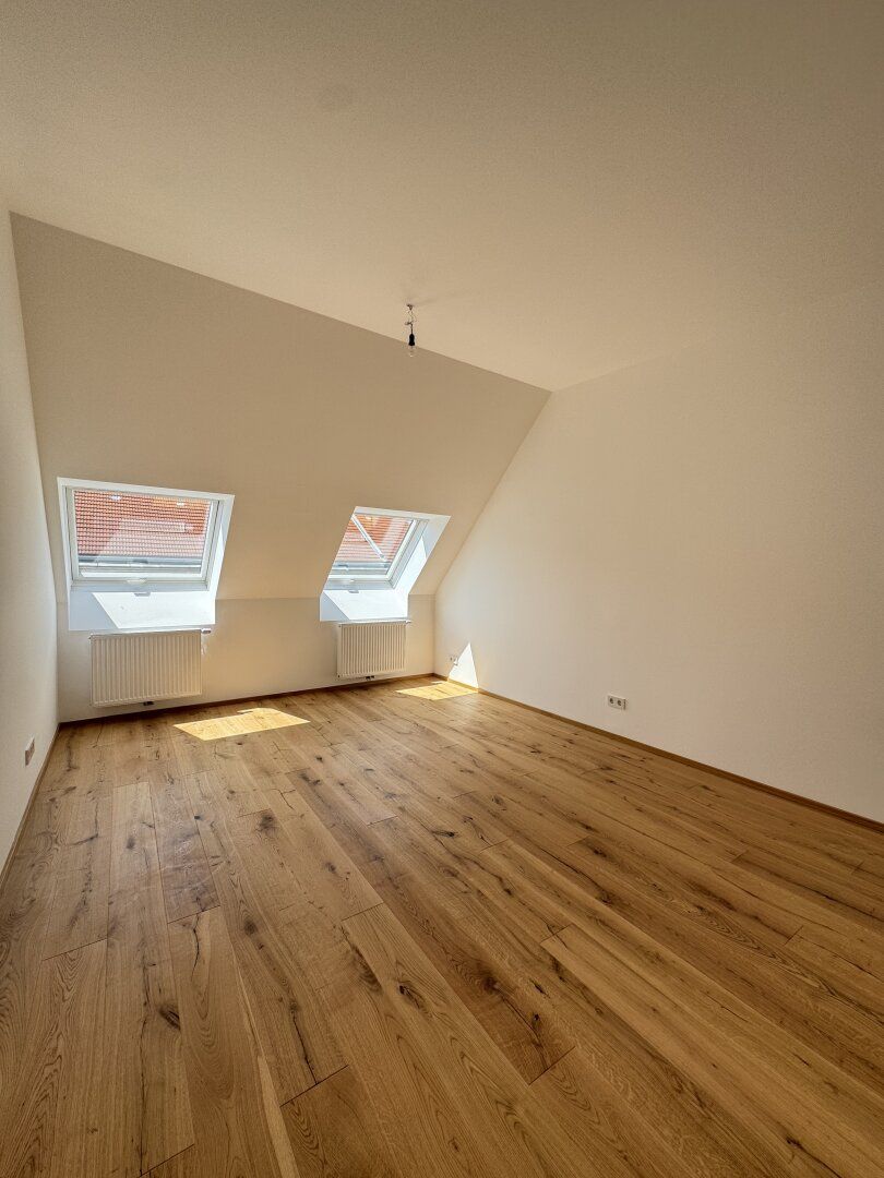 Erstbezug in ruhiger Innenhoflage - 3-Zimmer-Altbauwohnung mit Charme in 1150 Wien