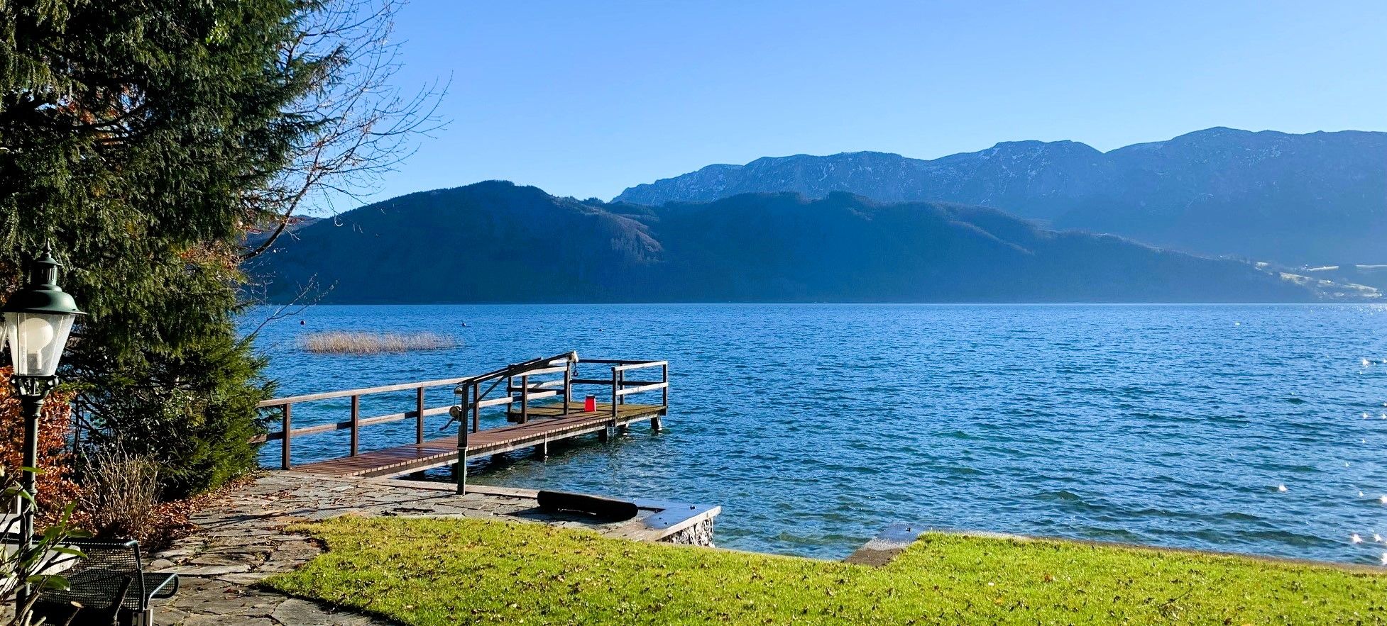 Neubau direkt am Attersee - zwei Villen in Nußdorf/Atts.