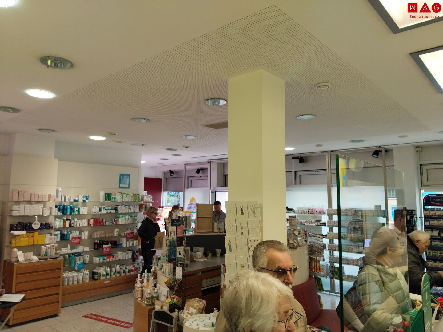 Vielseitig nutzbare 226 m² Geschäfts-/Ordinationsfläche im florierenden Einkaufs-/Vitalzentrum Muldenstraße mieten und von der hohen Kundenfrequenz profitieren! Provisionsfrei! - Mehr