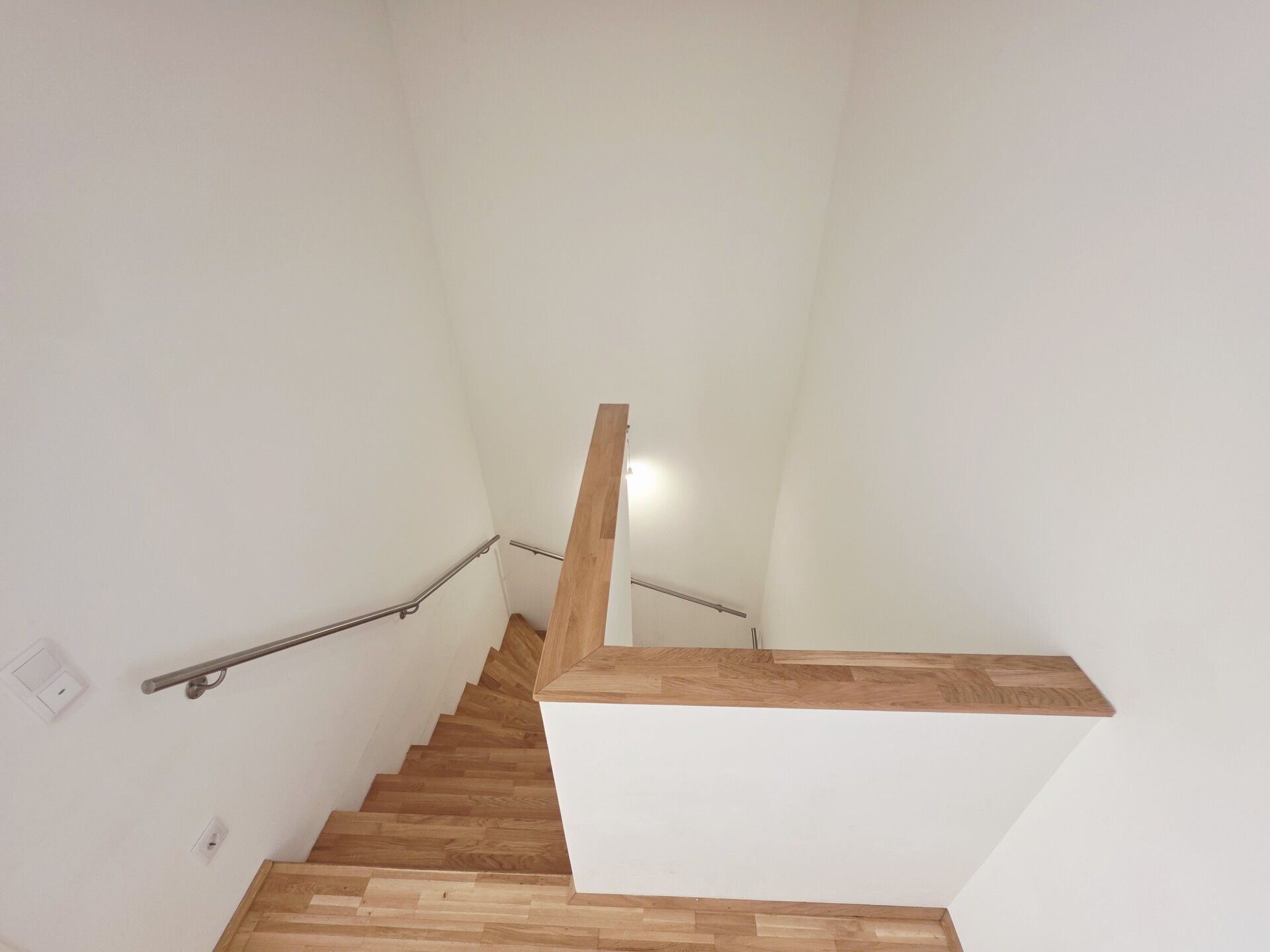 4-Zimmer-Wohnung - Maisonette - 1.OG + 2.OG - 1.Monat mietfrei - 8020 Graz
