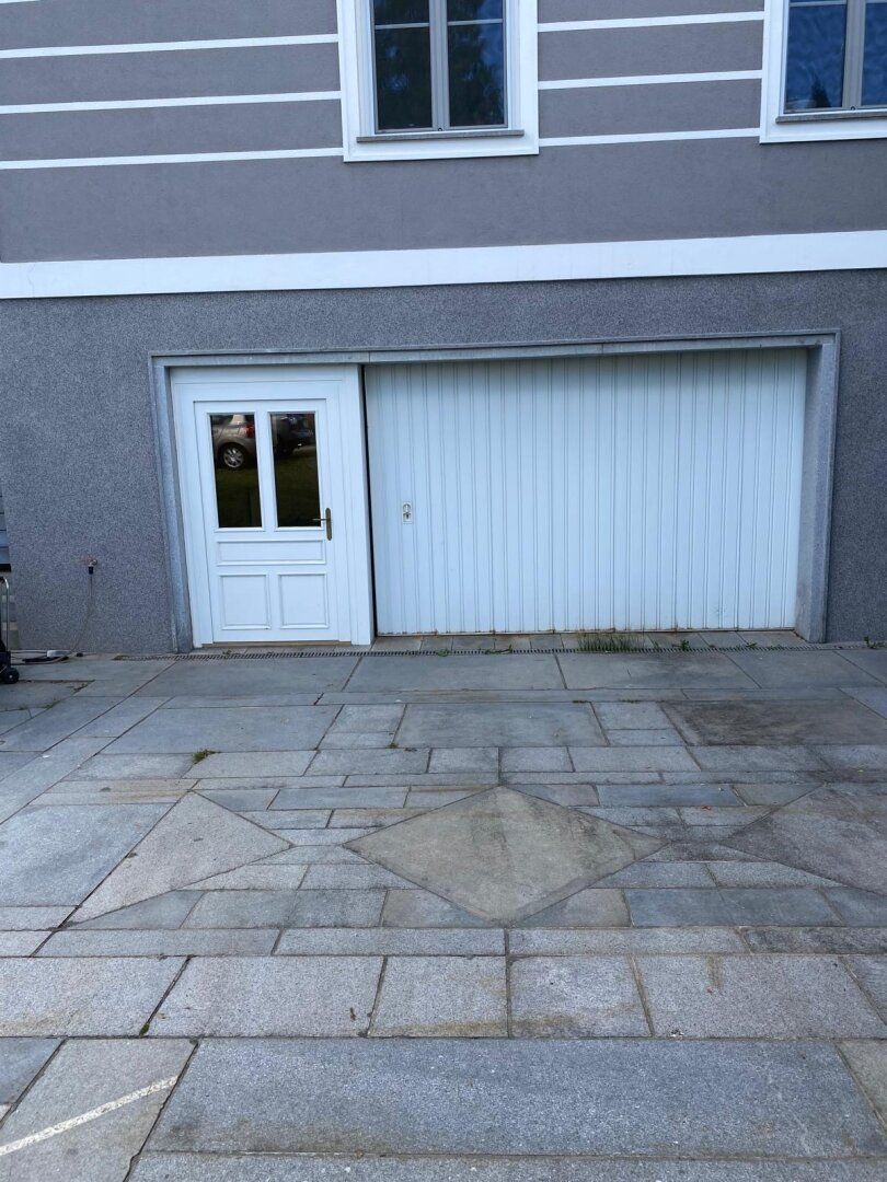 108 m² ebenerdige Nutzfläche für Lager + Studio +Atelier + Hobbywerkstatt + Garage zu MIETEN.