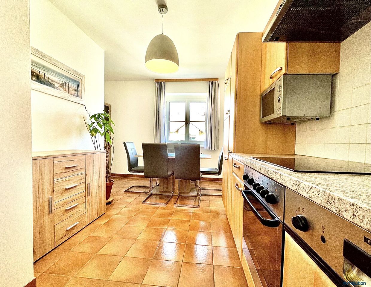 Ruhige Stadtrandlage: 3-Zimmer-Wohnung mit Weitblick und Tiefgaragenplatz