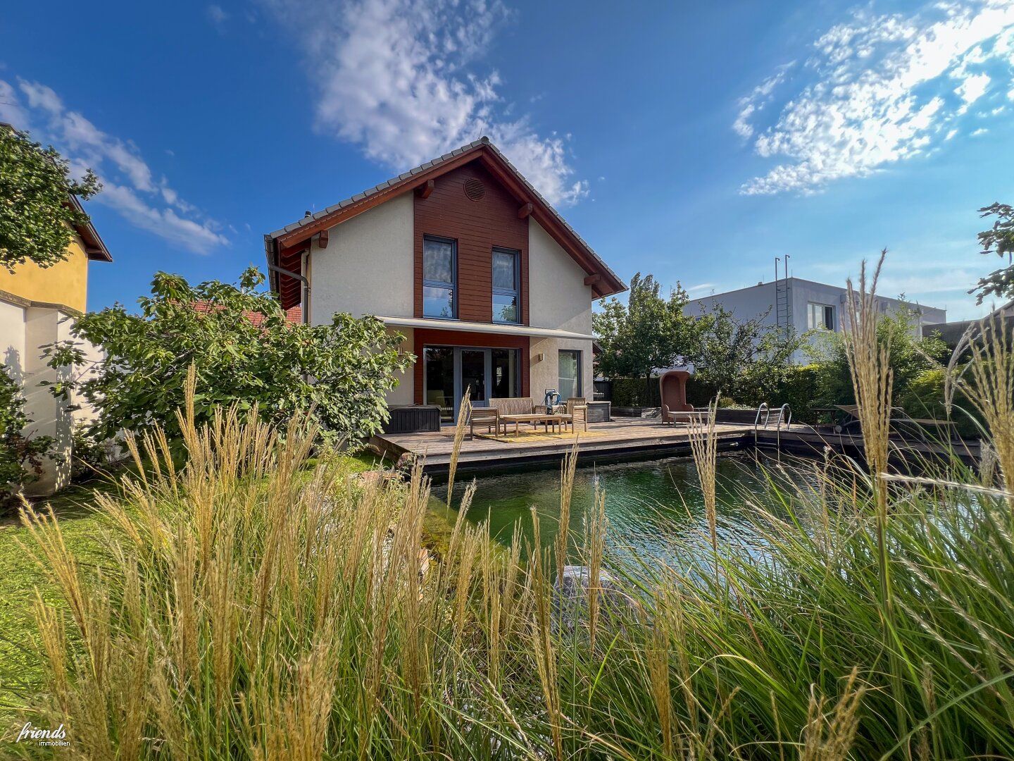 Der Sommer kommt - Einfamilienhaus mit Schwimmteich in Möllersdorf