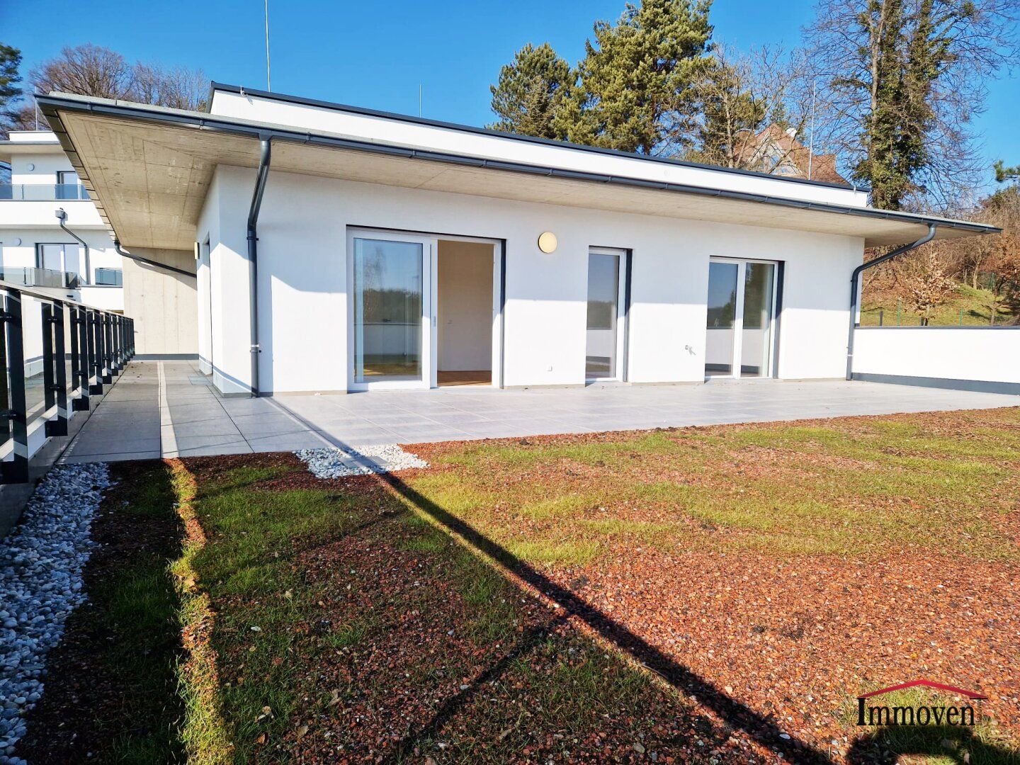 ERSTBEZUG - RUHELAGE in Mariatrost: moderne 4-Zimmerwohnung mit Terrasse, mit Garten und 2 Tiefgaragenplätze