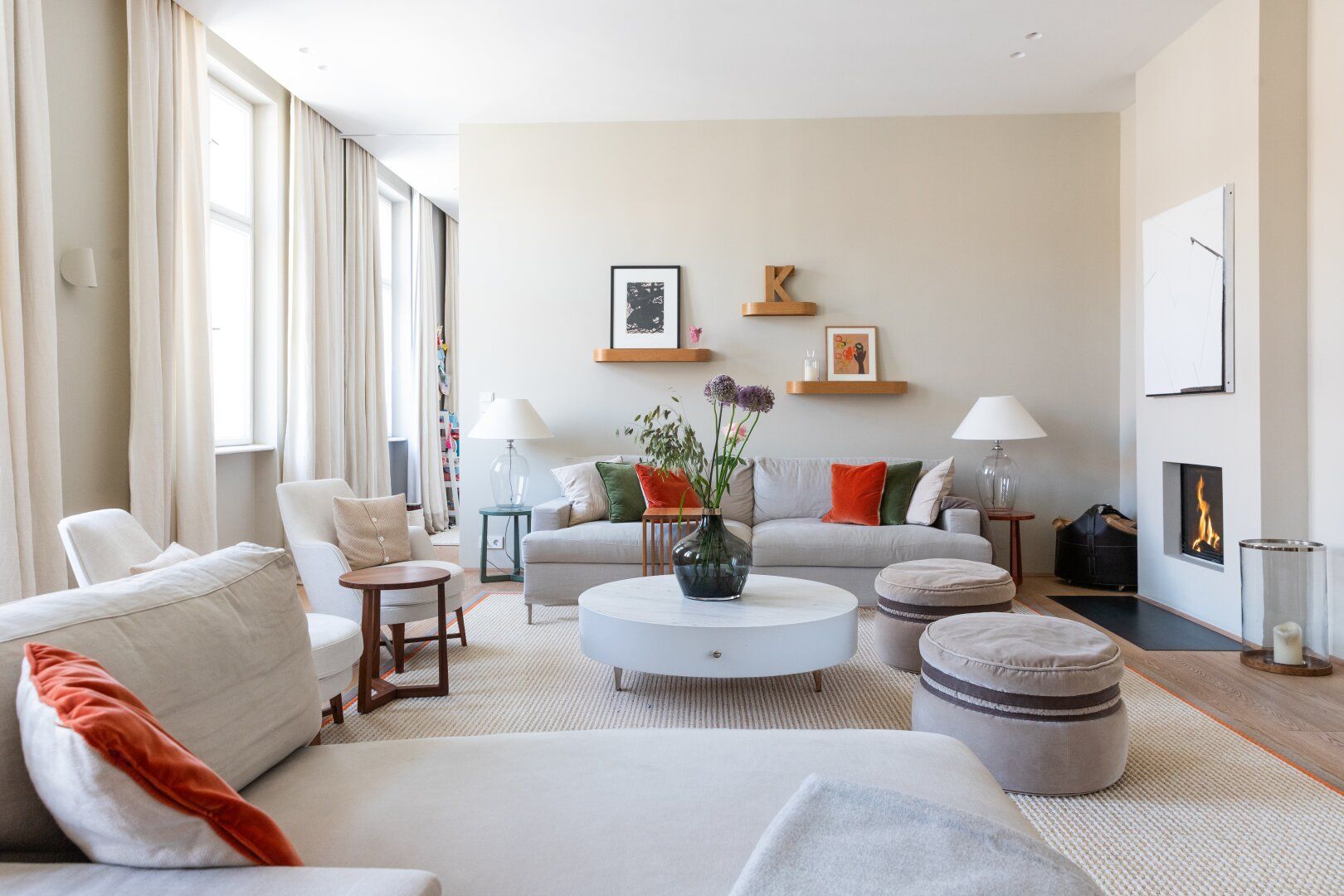 Zeitlos schön - stilvolle Altbauwohnung mit Balkon in Bestlage