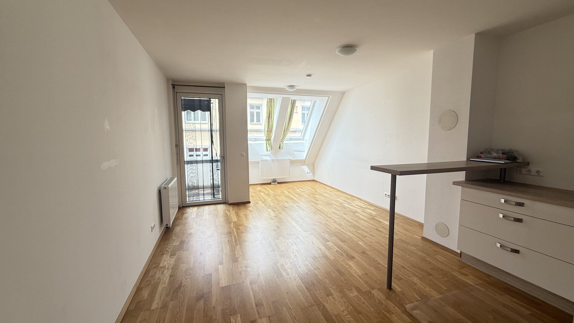 Eugen-Bormann-Gasse: 2-Zimmer-Neubau mit Terrasse mit opt. Garagenstellplatz!