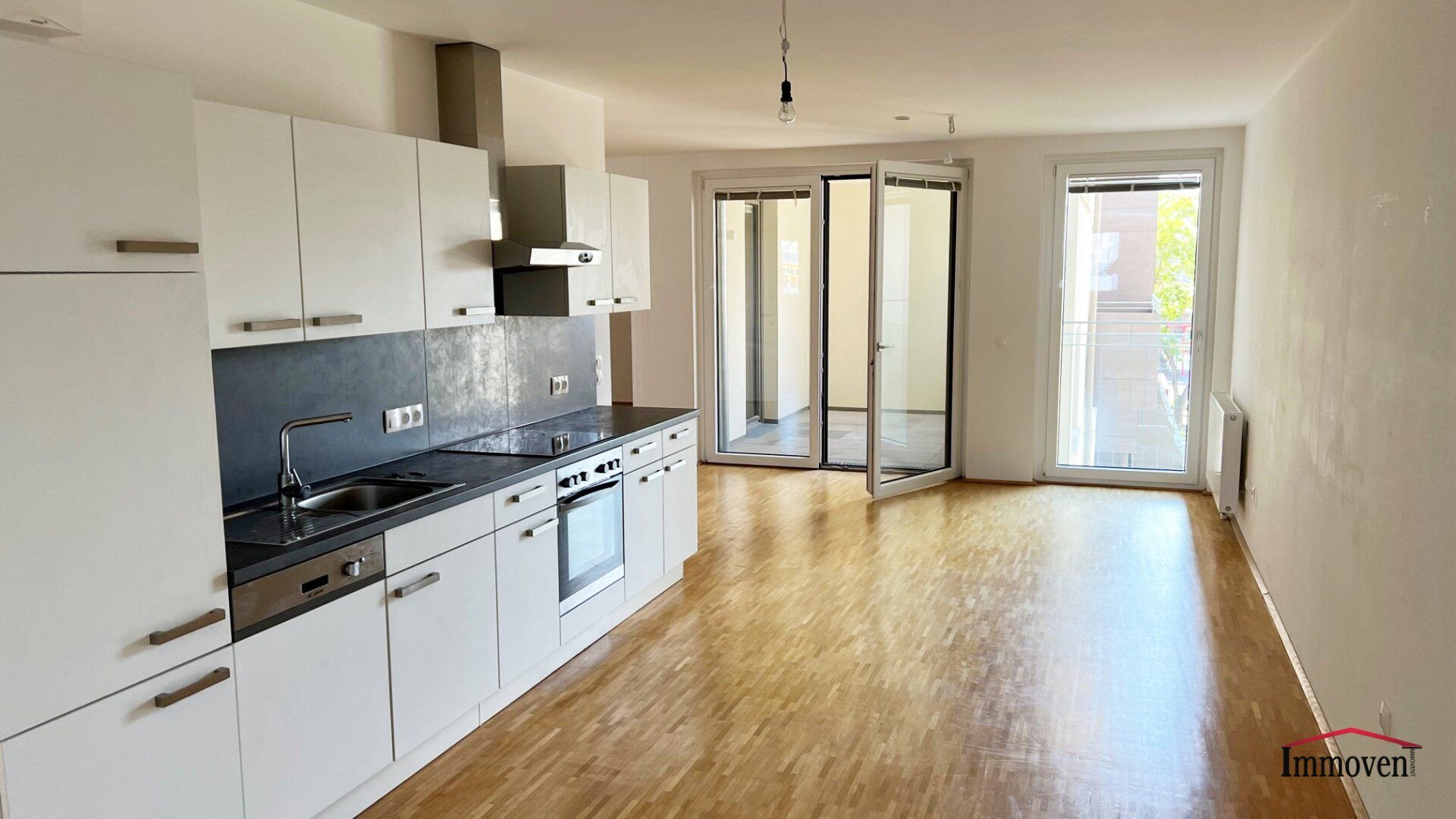 Schöne 4-Zimmerwohnung mit Loggia!
