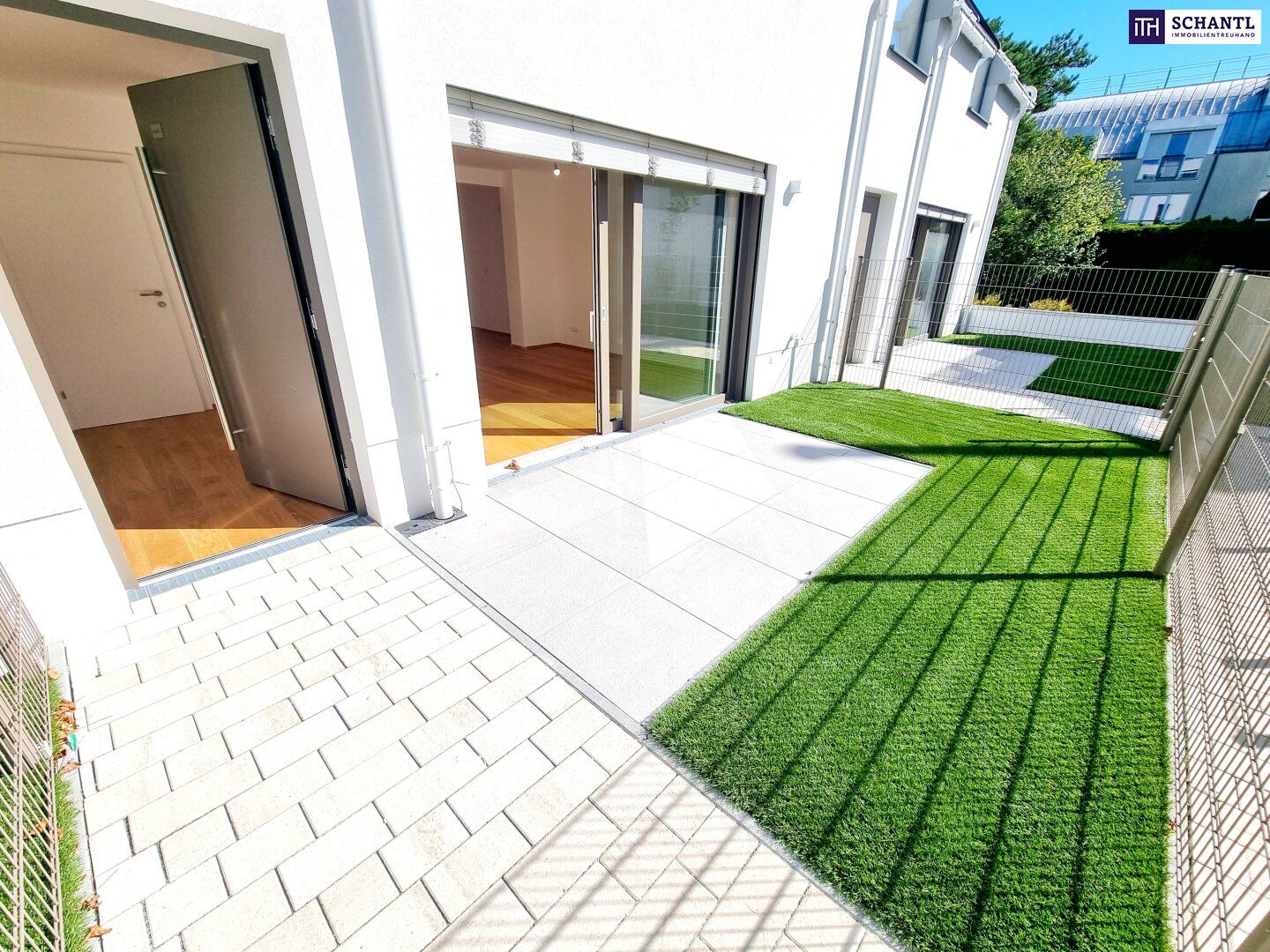 Frühlingsaktion! Hausfeeling - Familien-Hit! Townhouse mit Garten + Erdwärme + Absolute Ruhelage + Tiefgarage + Ideale Süd Ausrichtung! Nachhaltig und zukunftssicher investiert!