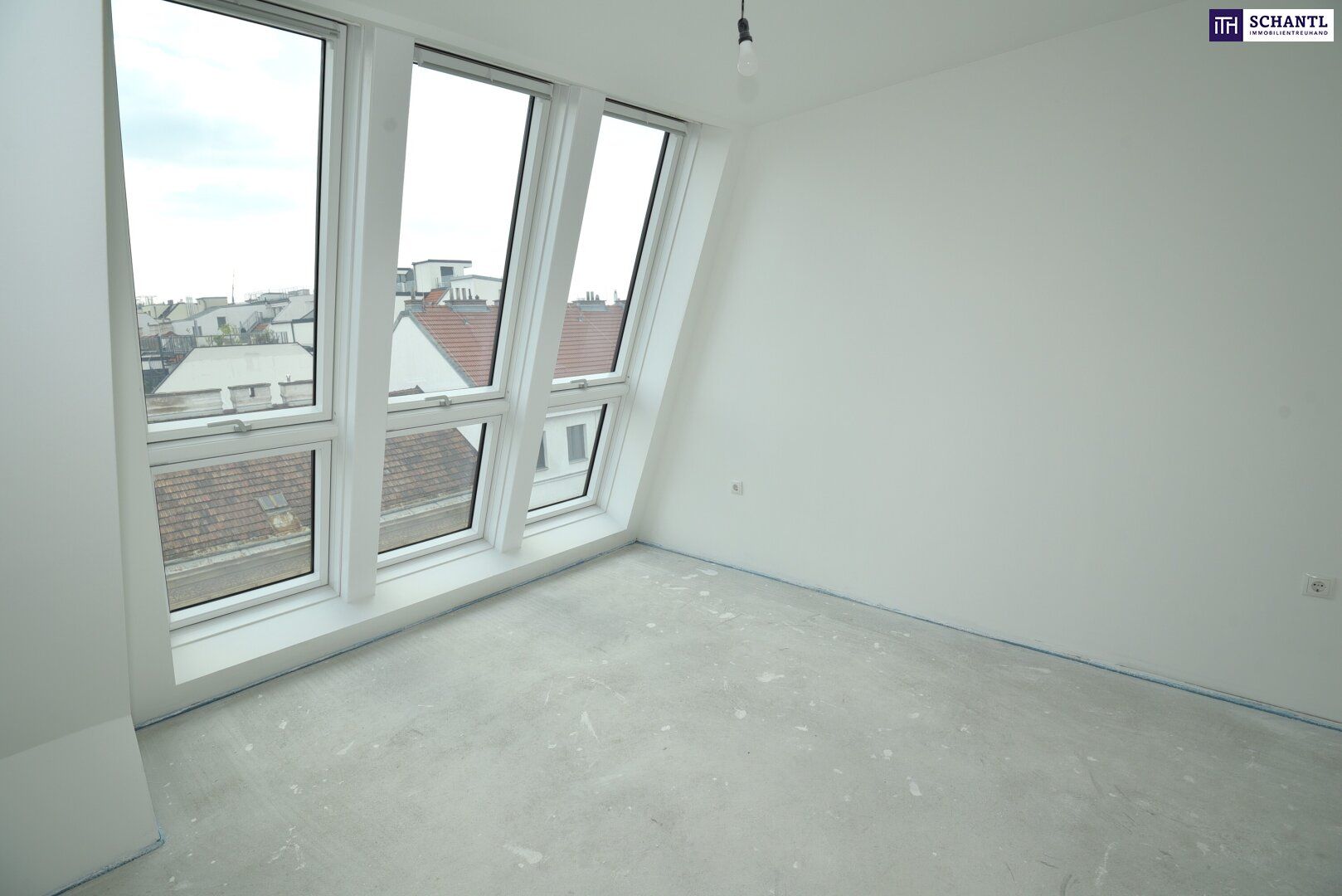 Stadtleben mit Weitblick - Helle Dachgeschosswohnung mit Sonnenbalkon - Nahe Hauptbahnhof - Überzeugen Sie sich selbst von dieser Immobilie!