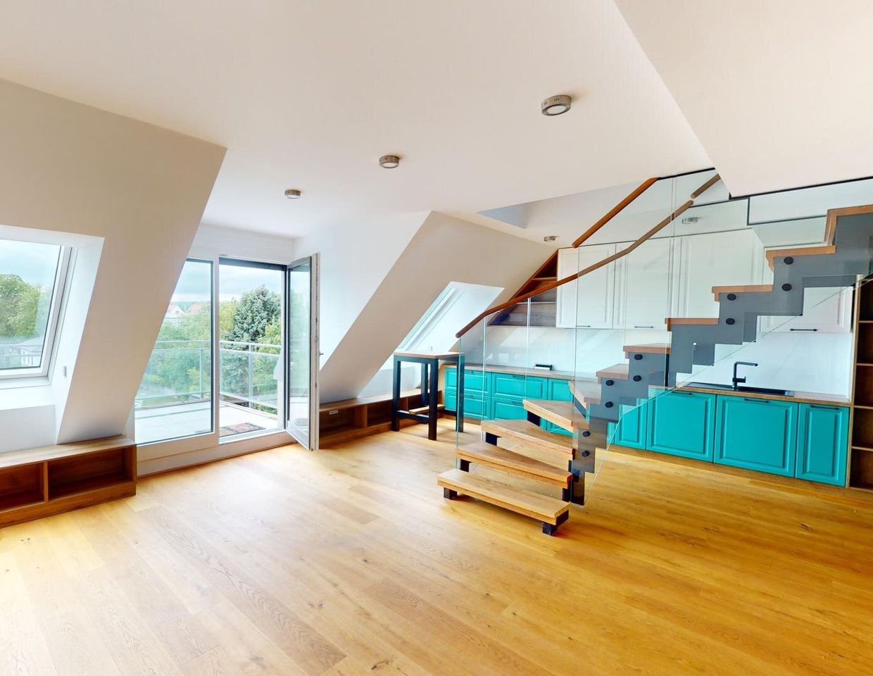 Wien-Strebersdorf: 4-Zimmer-DG-Maisonette nahe De la Salle Schule