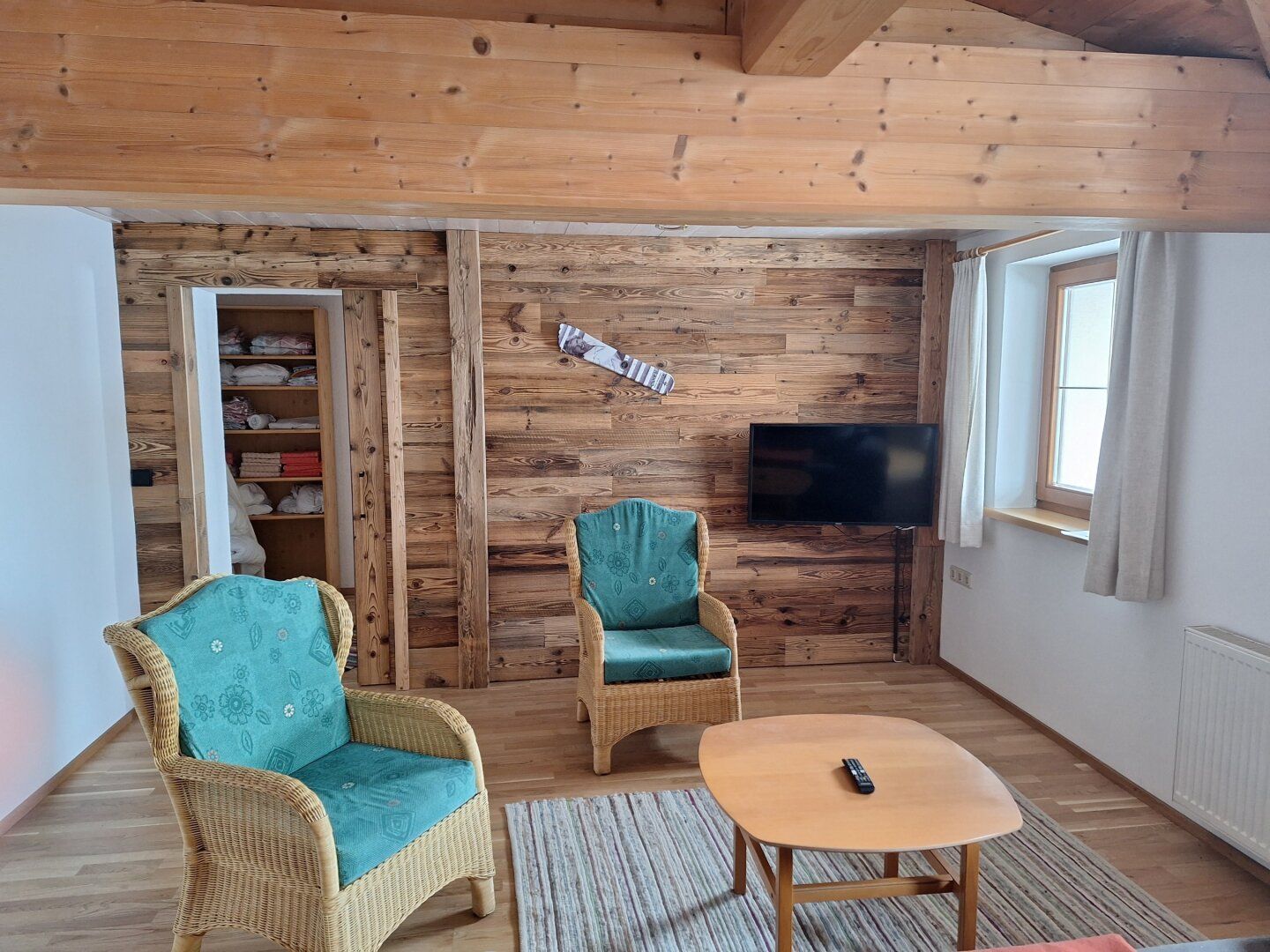Traumhafte Lage für das Apartmenthaus im Zentrum von Oberndorf in Tirol ! - Mai multe
