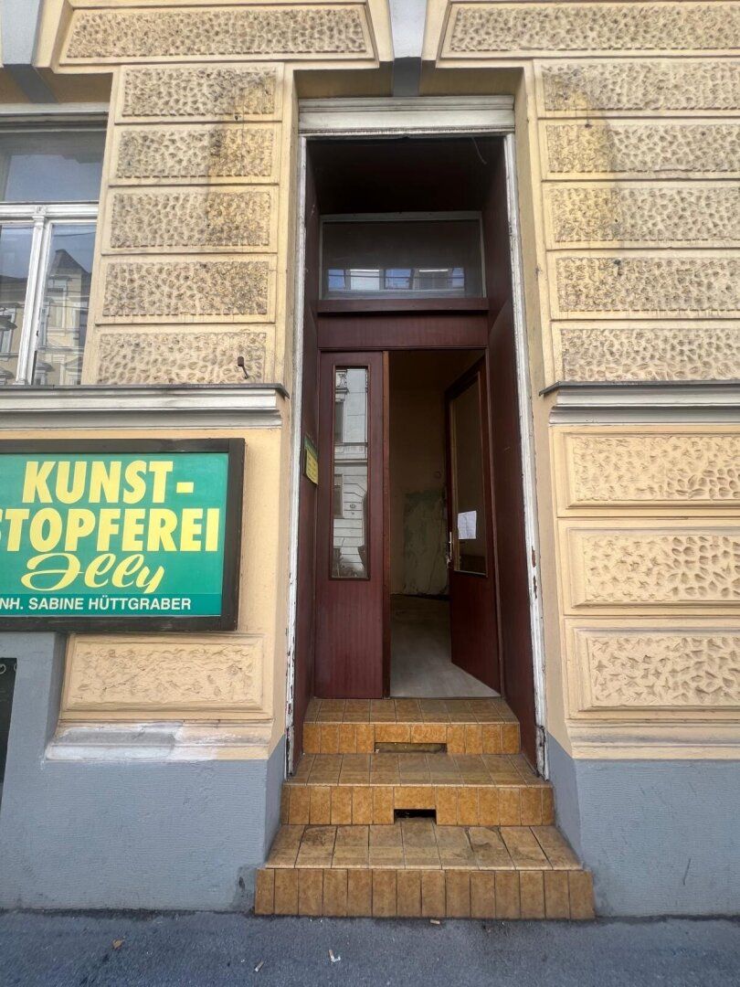 Wohnungseigentumspaket - Gewerbefläche und kleine Wohnung mit Balkon in sehr guter Lage in der Steyrergasse nahe der Grazer Innenstadt zu Verkaufen - bestandsfrei