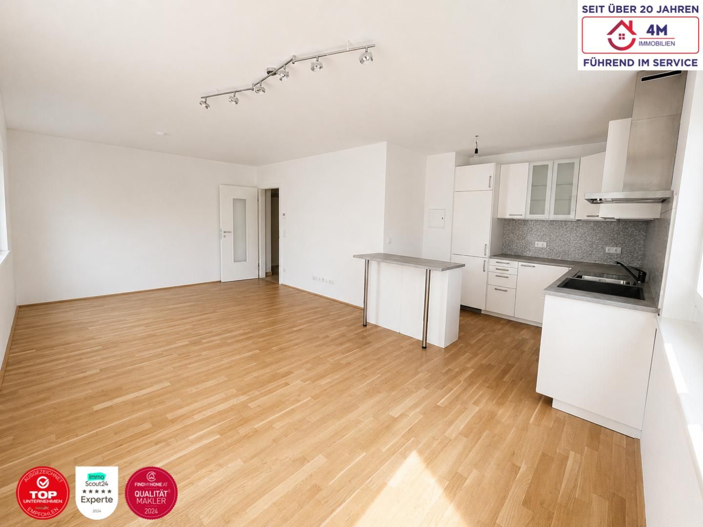 Moderne 3-Zimmer-Neubauwohnung mit Balkon ins Grüne - Més