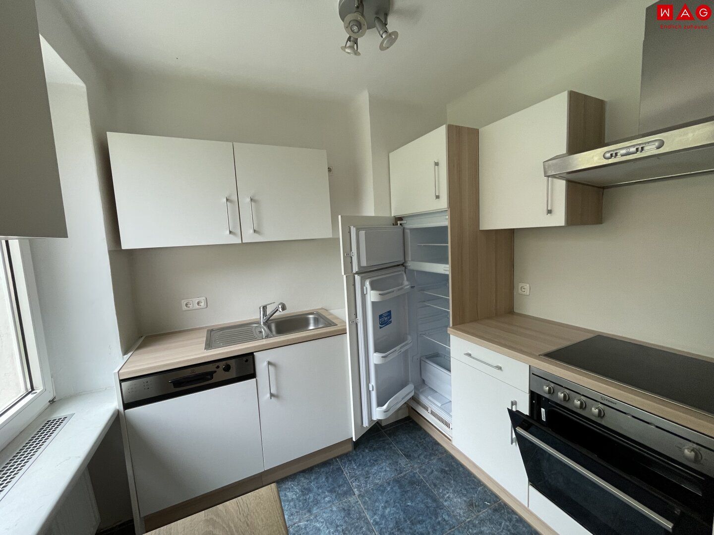 Gepflegte 4 Zimmerwohnung mit Küche in wunderschöner Ruhelage im Grünen!