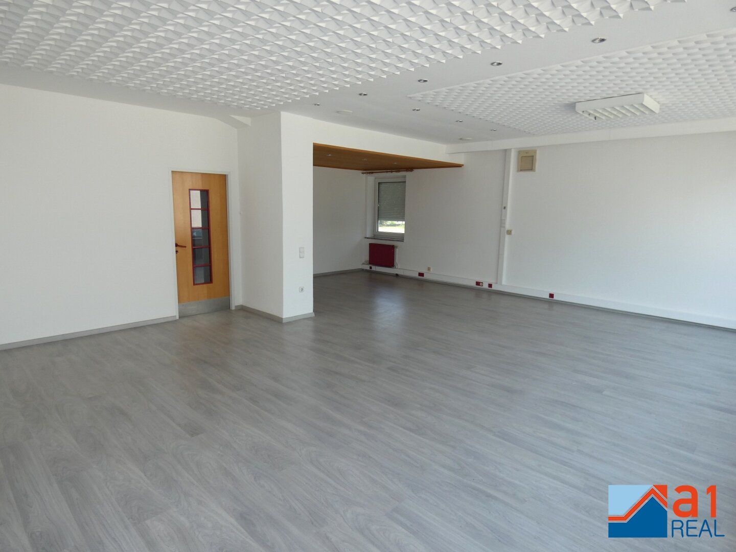 Großzügiges Büro in Traun zu mieten! - Ansicht 2