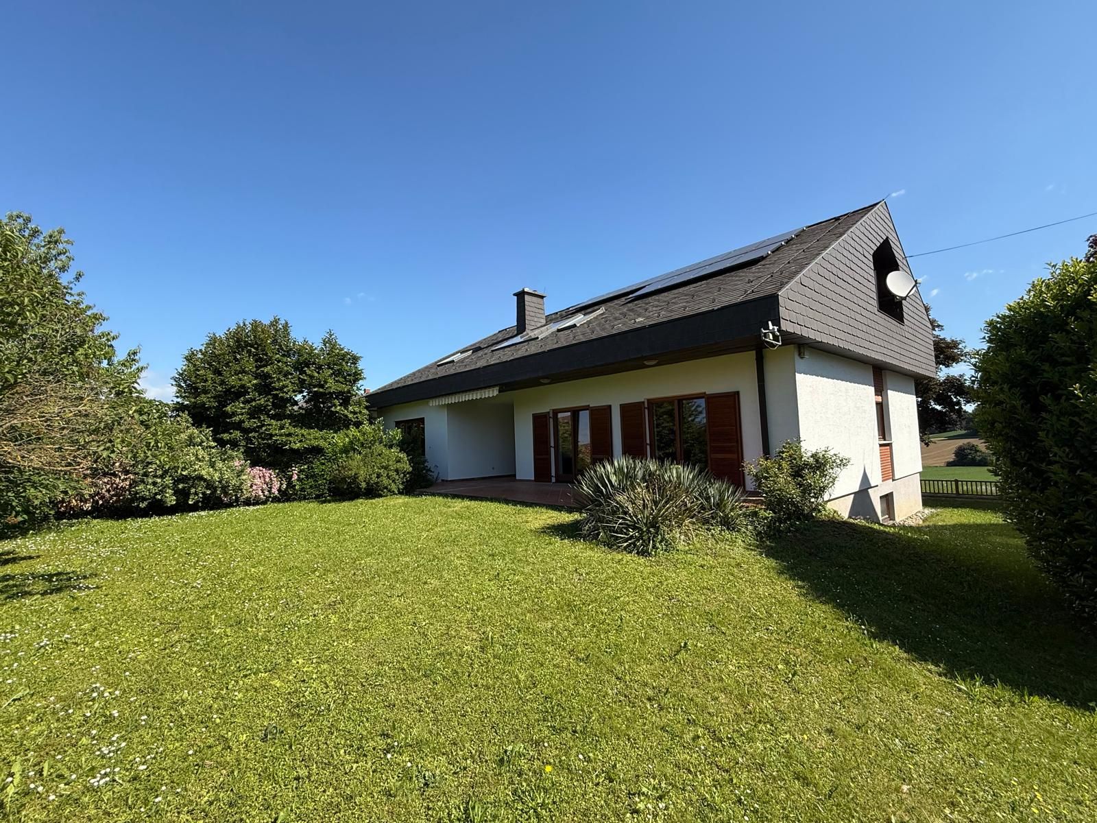 PRIVAT: Exklusives Haus in Traumlage
