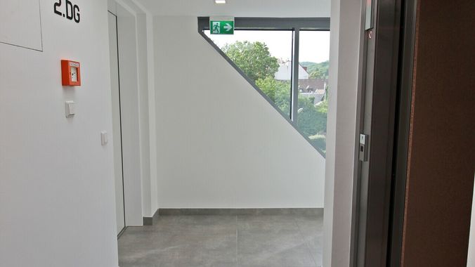 Barrierefreier Zugang mit Lift