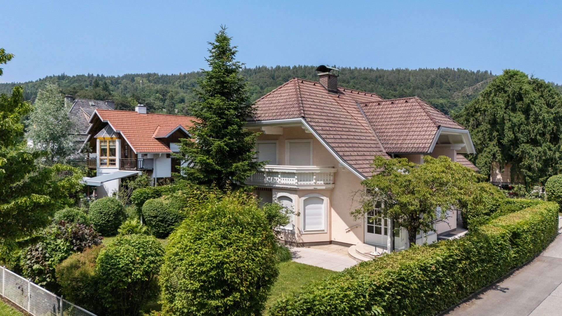Nur 200 Meter zum türkisblauen Wörthersee! Wunderschönes, exklusives Traumhaus in Krumpendorf