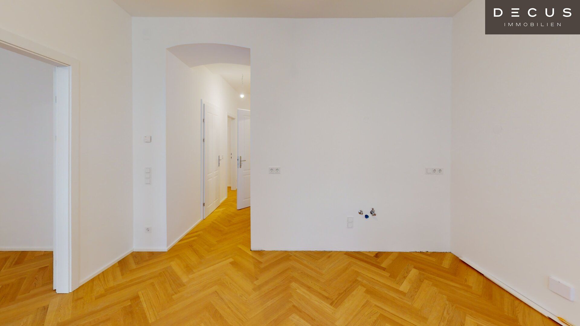 | ERSTBEZUG NACH SANIERUNG | WÄRMEPUMPE | 2 ZIMMER |