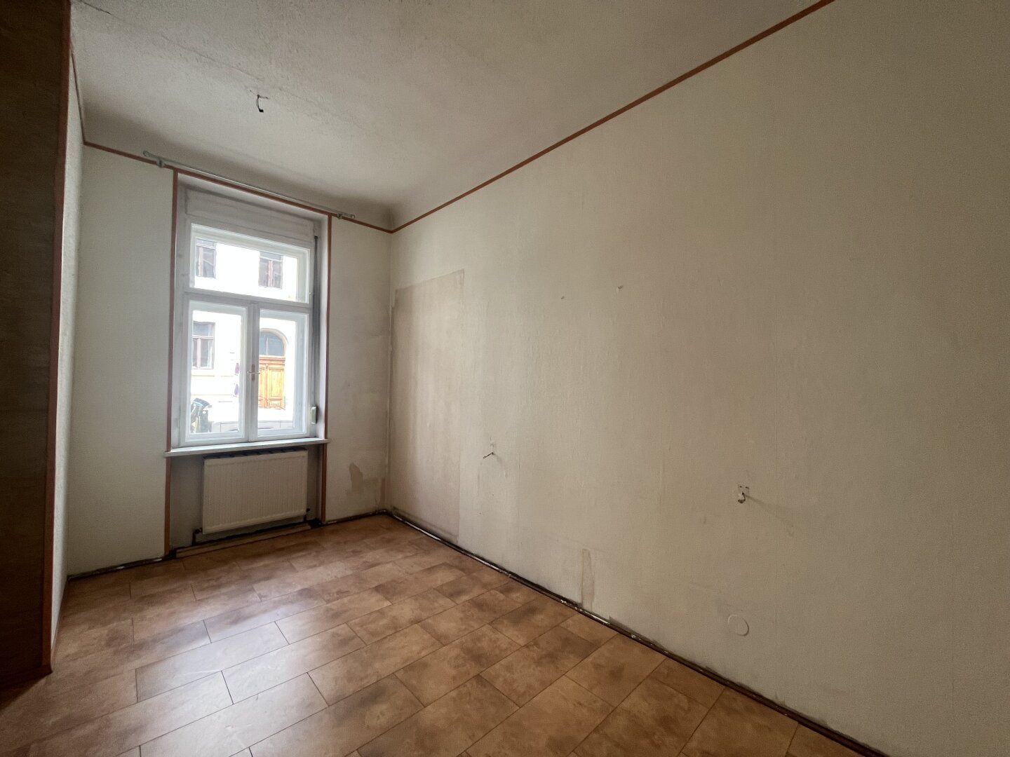 Direkt bei der TU Graz - Sanierungsbedürftige 3-Zimmer-Wohnung in bester Innenstadtlage - WG-geeignet und mit rd. 81 m² großen Eigengarten – pohled 5