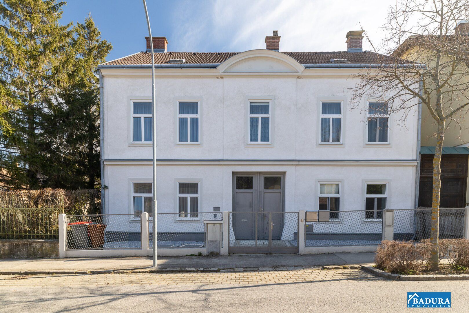 Stadtvilla in erstklassiger Lage mit Potenzial zur Mehrfamiliennutzung