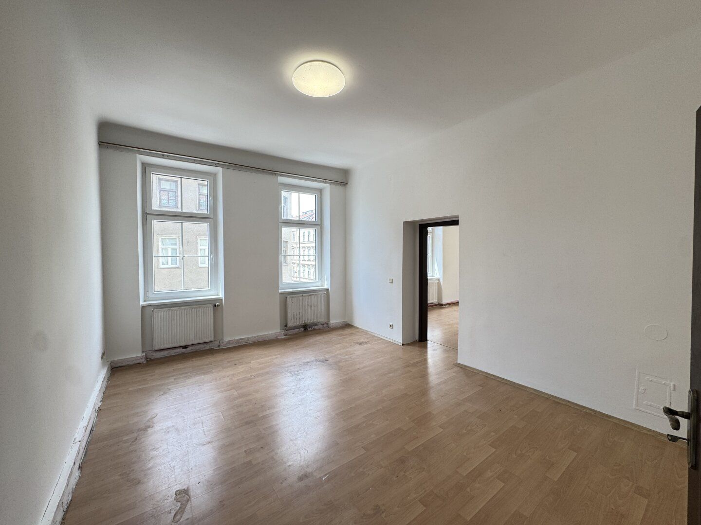 *Zentral gelegene 2-Zimmer-Wohnung in Margareten - Ideal zum Sanieren und Gestalten!*