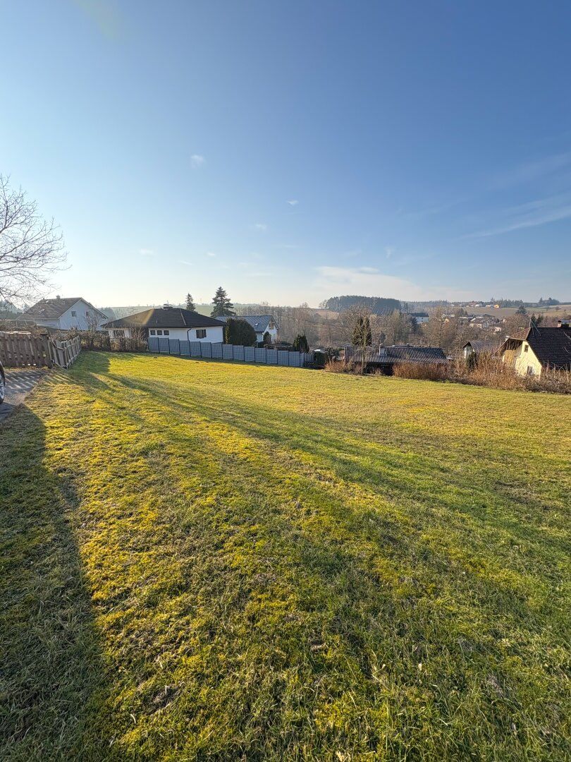Baugrundstück im Grünen mit einzigartiger Aussicht! Ihr Platz für Ihr Traumhaus in 4616 Weißkirchen - OHNE BAUZWANG - Ansicht 2
