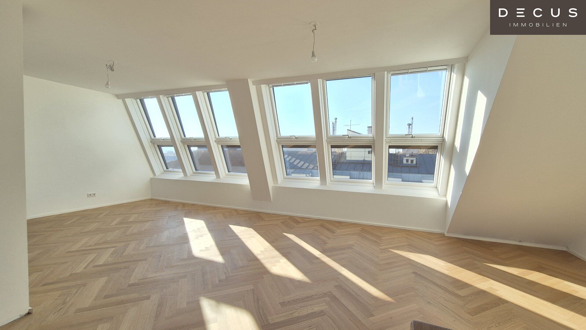 | EIGENNUTZERPREIS | DACHTERRASSE | 4 ZIMMER | DACHGESCHOSS