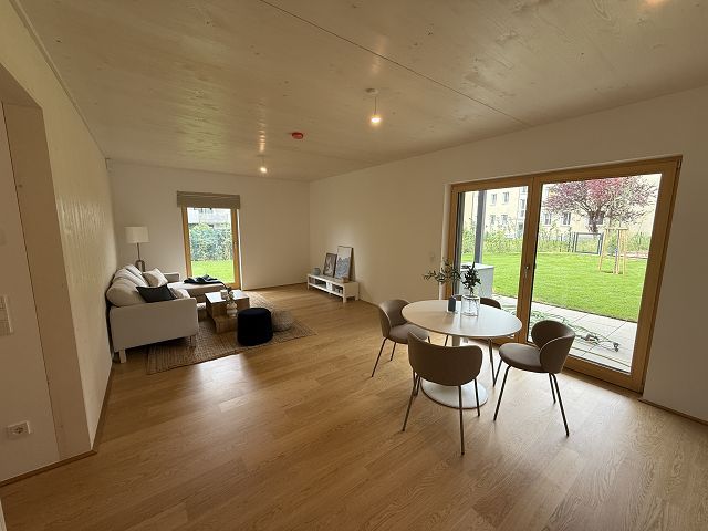 GRÜNE STADTVILLEN - 3 Zimmer mit Eigengarten - Sichtholz in der Wohnung! | Provisionsfrei!