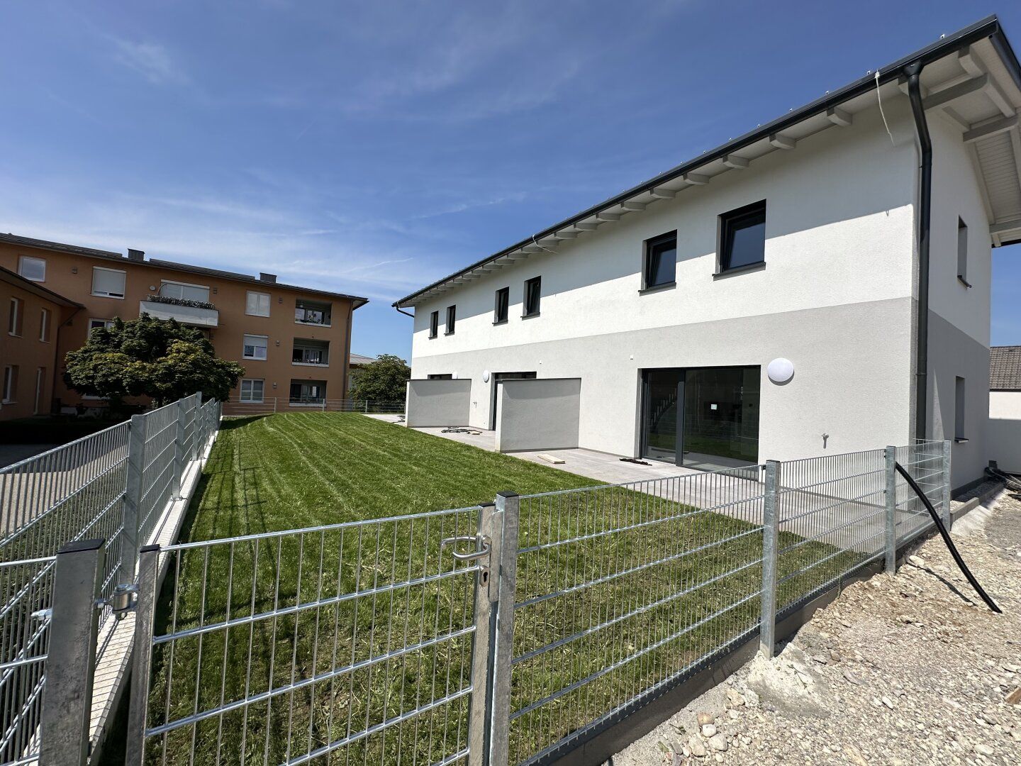 TOP 1 I Neubau-Erstbezug I Wundschönes Eckreihenhaus zur Miete