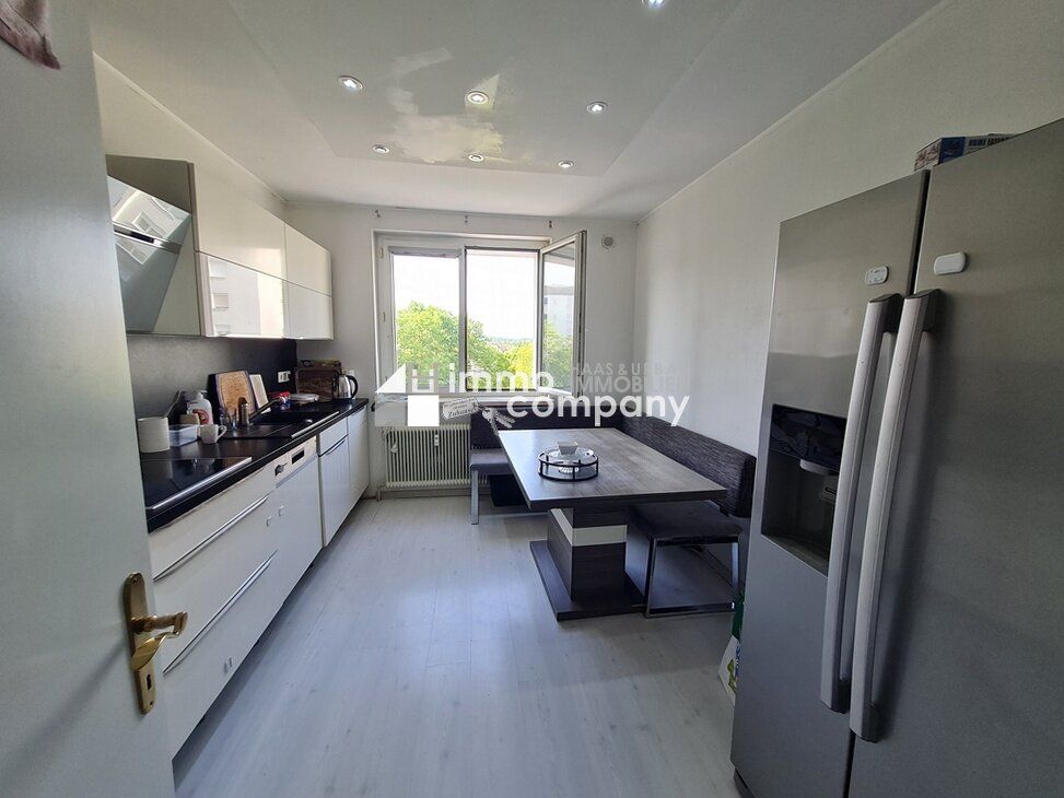 Moderne 92m² Wohnung in Wels mit Loggia, Stellplatz und Einbauküche - jetzt zugreifen!
