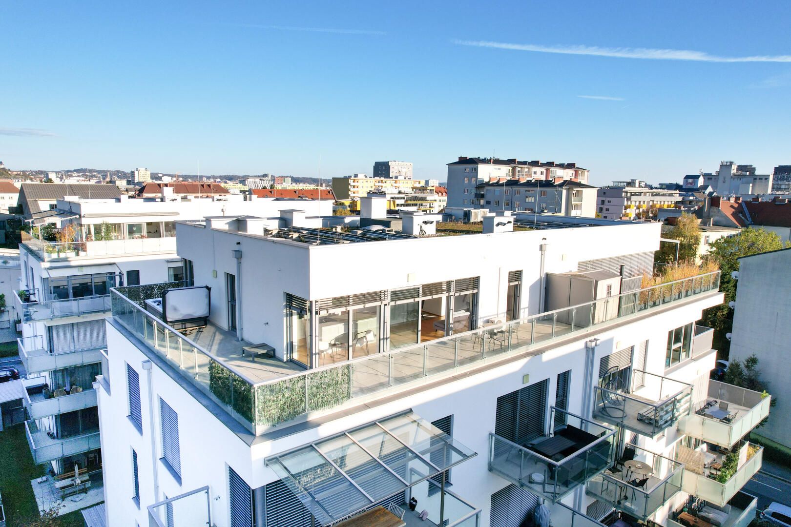 Exklusives Penthouse in Eggenberg mit Panorama-Terrasse und eigenem Jacuzzi - ein Wohnerlebnis der Extraklasse!