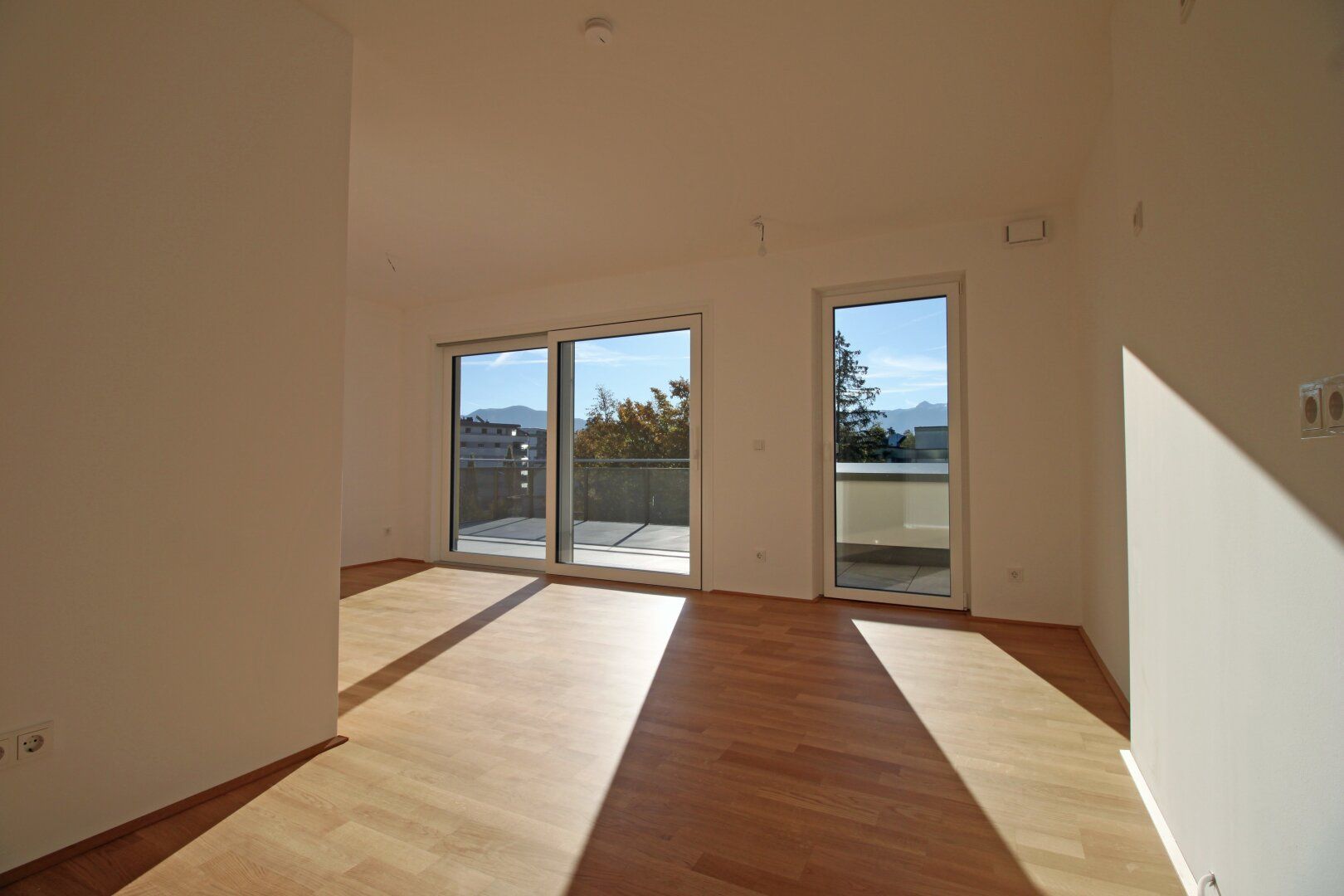 Neuwertige Dachterrassenwohnung in Hallein