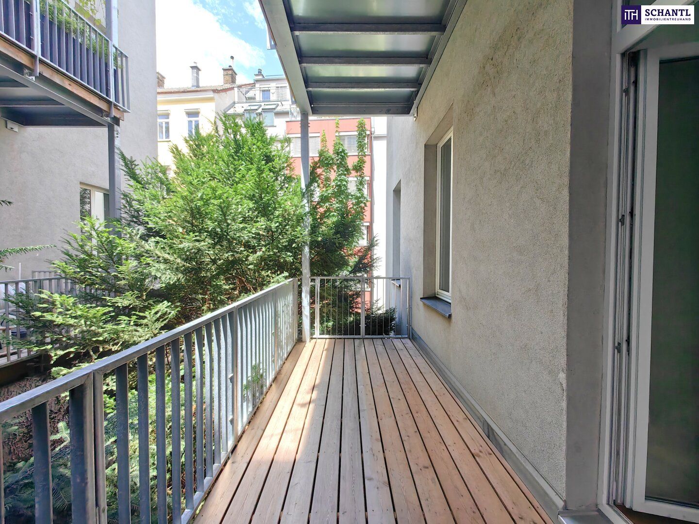 WOW! TOP LAGE in unmittelbarer Nähe zum Augarten + teilsaniertes Altbaujuwel mit großzügigem Balkon + absolut ruhige Innenhoflage