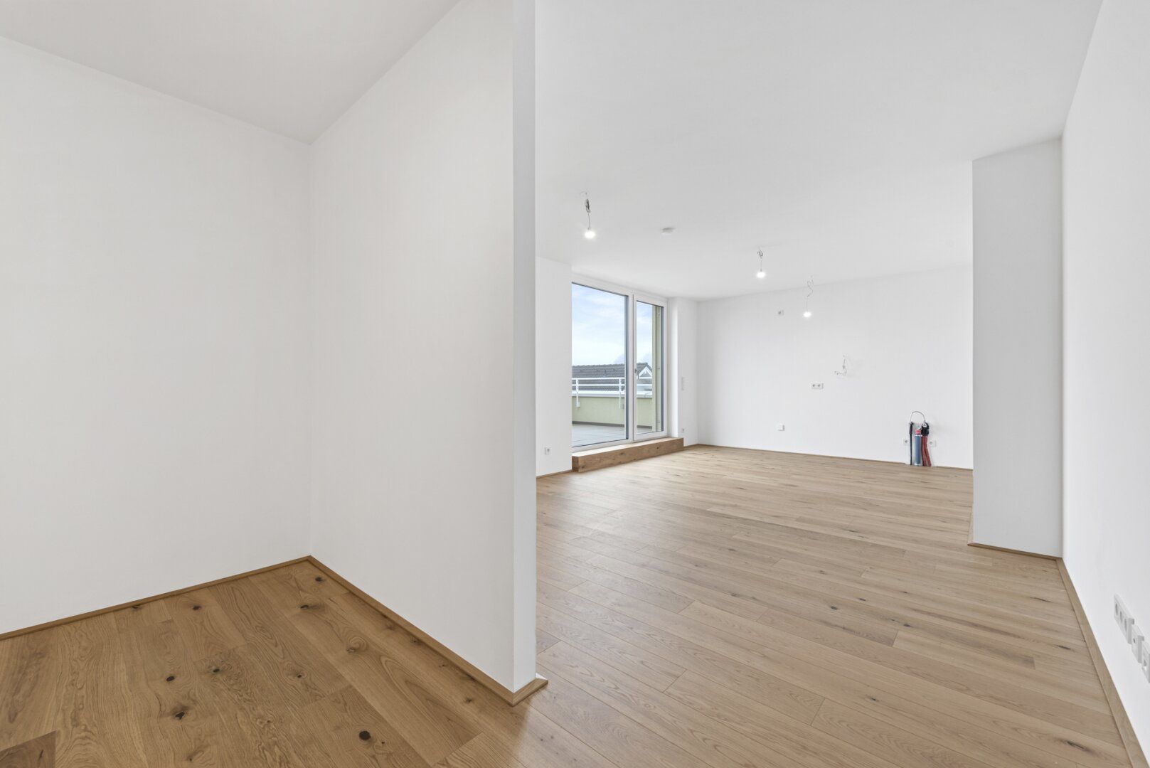 PROVISIONSFREI! Traumhafte 4-Zimmer-Familienwohnung | Zwei Bäder, große Terrasse, Fernblick | Ideal zur Vermietung - Ansicht 5