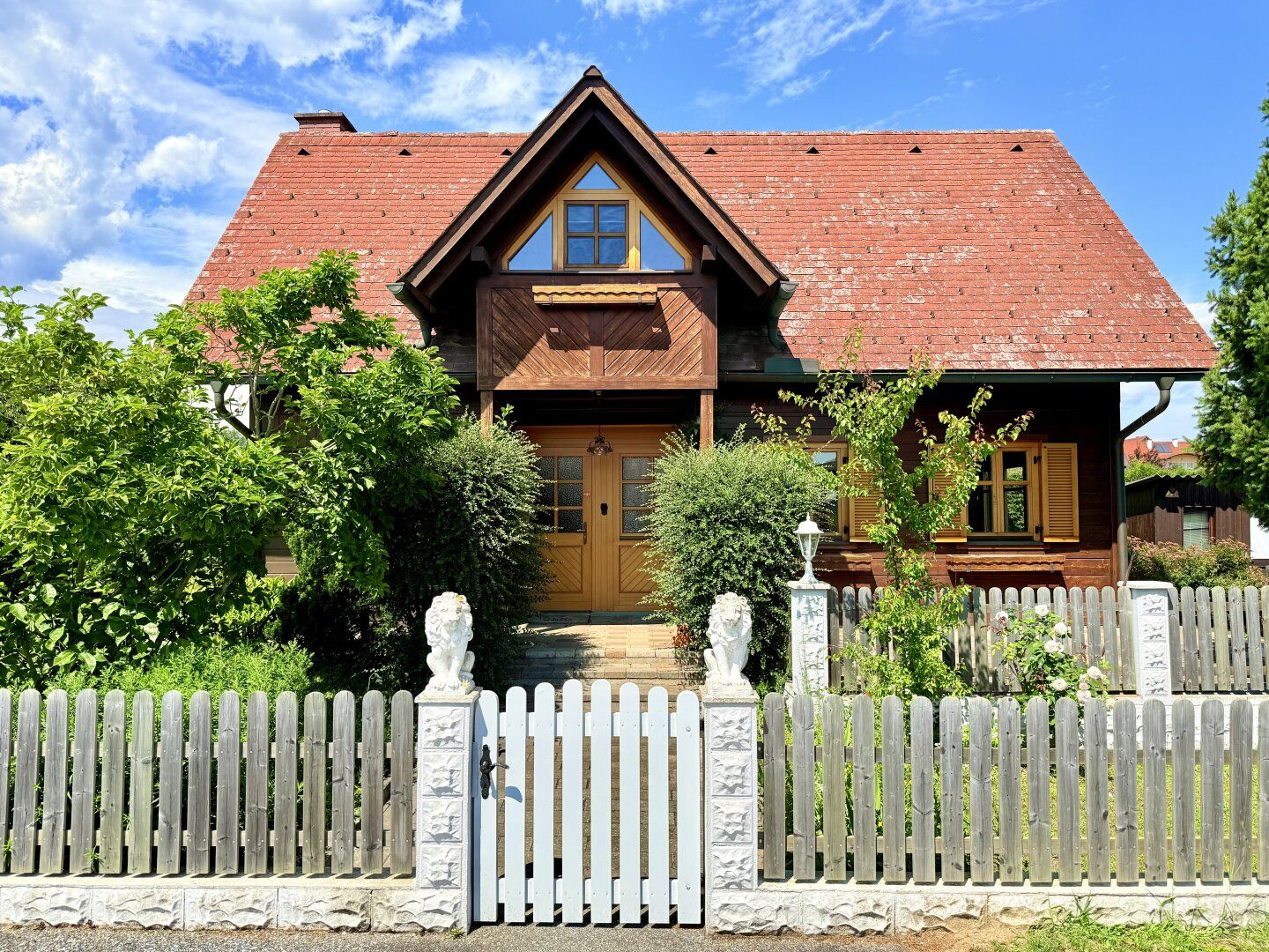 Ein Haus zum Verlieben - einzigartiges Holzhaus mit Charme!