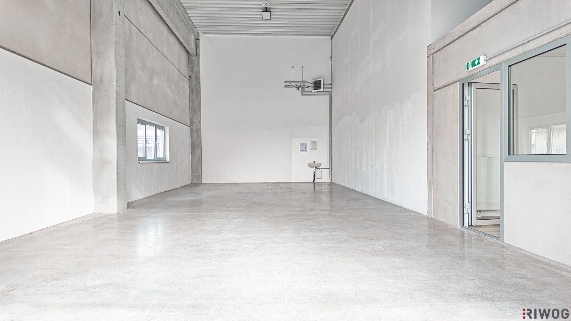 Ebenerdige Halle | modernes, repräsentatives Gelände | nutzbar als Werkstatt, Lager oder Büro | beheizt & mit Wasseranschluss - Ansicht 2