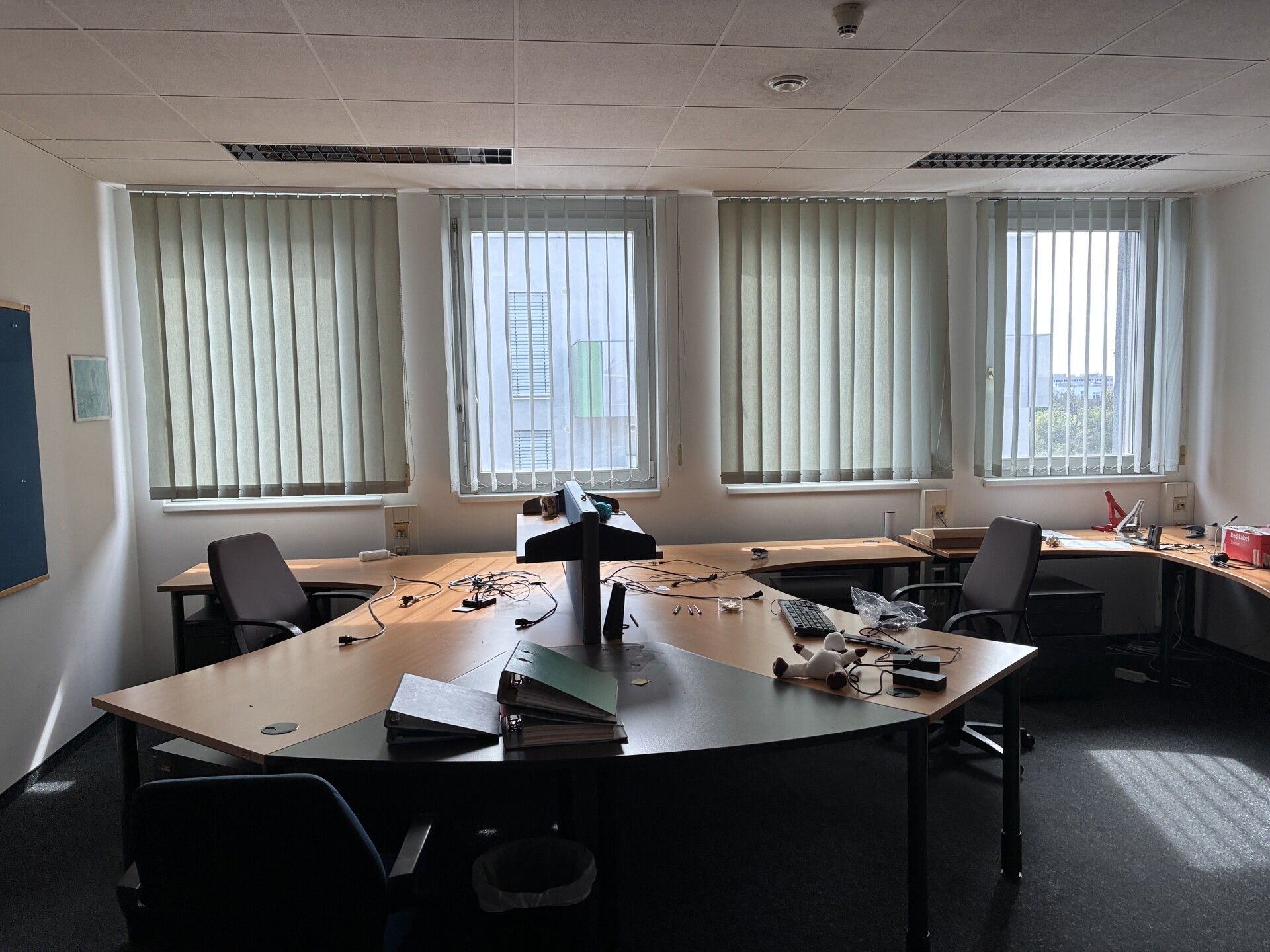 Modernes Bürogebäude mit Lagerfläche in zentraler Lage - Ansicht 4