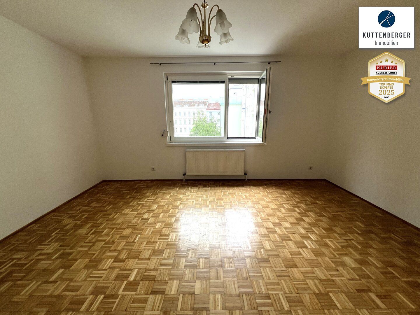 !Separat begehbare zwei Zimmer + große Küche!